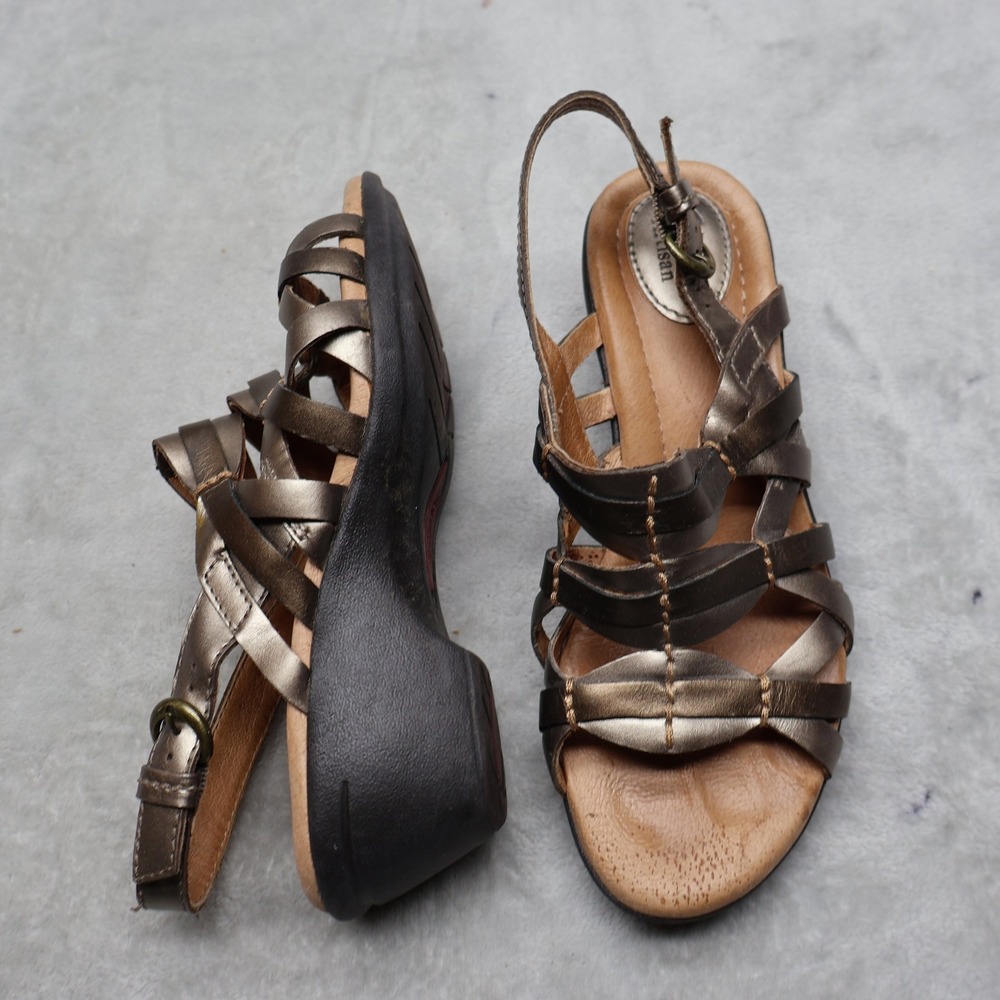 Clarks Womens 6M Artisan Wedge Sandals Brown Leather Strappy Sling Back Boho